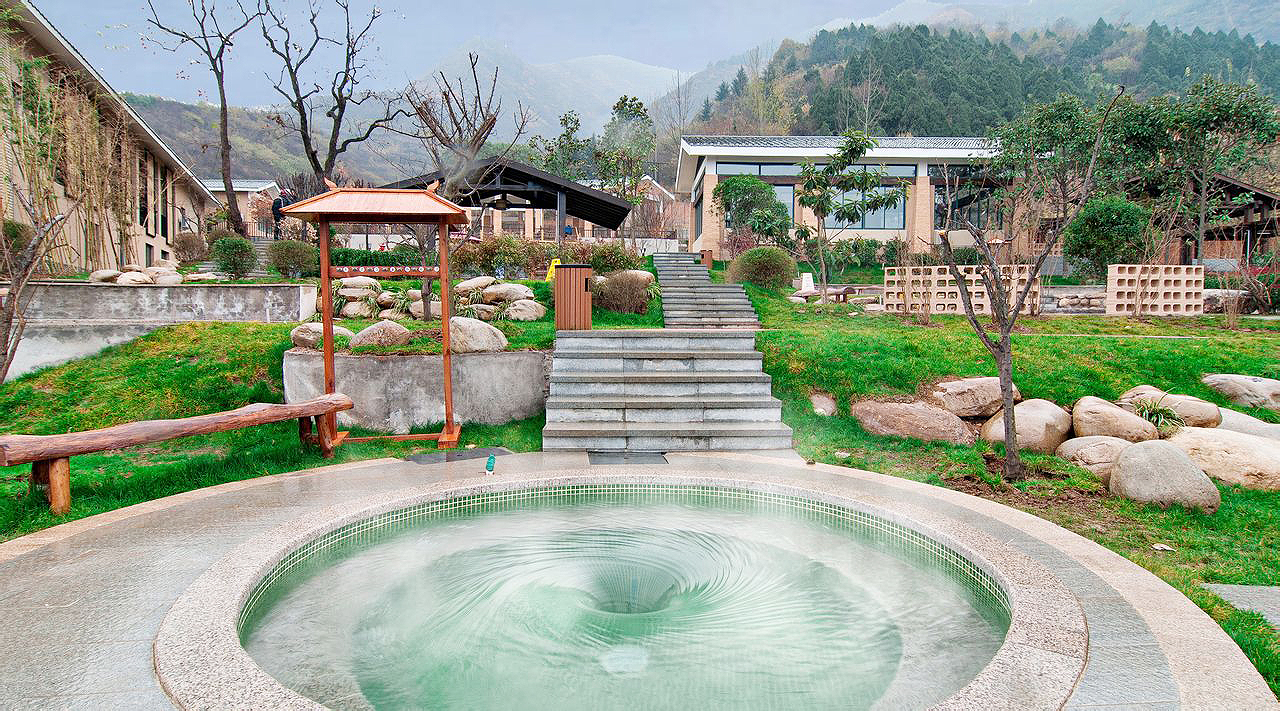 营销速读淡季不淡太白山景区打造冰雪温泉季